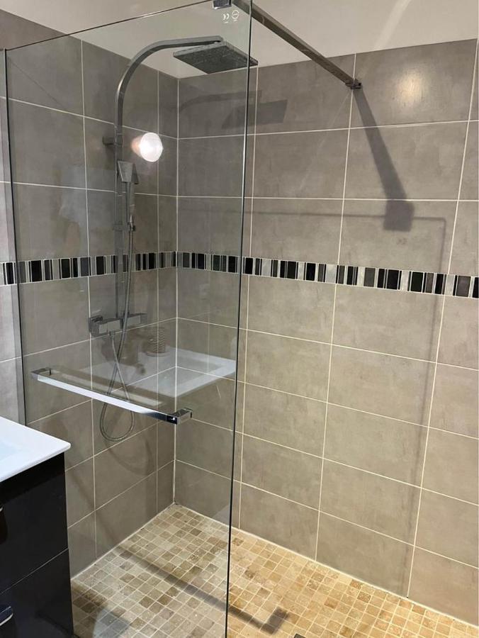 Superbe Appartement Au Bord De Plage Cros De Cagnes Экстерьер фото